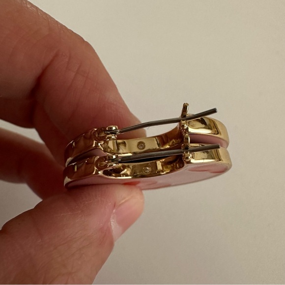 On 34th Gold-Tone Floral Enamel Round Drop Earrings - Picture 4 of 6